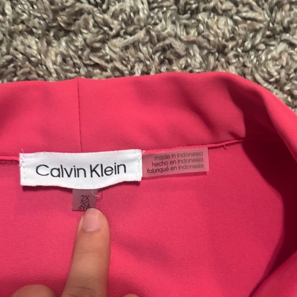 PLUS SIZE Calvin Klein Bold Pink Top - Picture 3 of 8